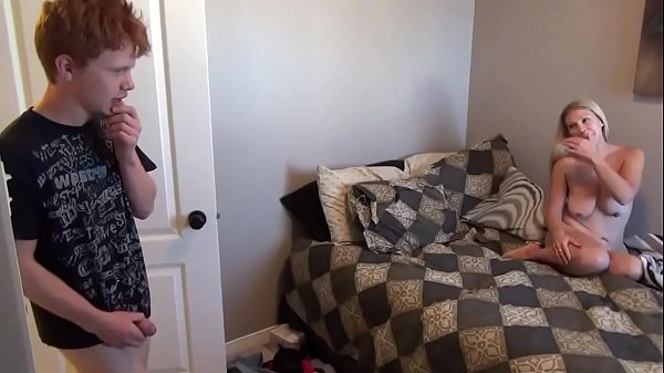 Caught my stepsister naked — kumseeteen.com