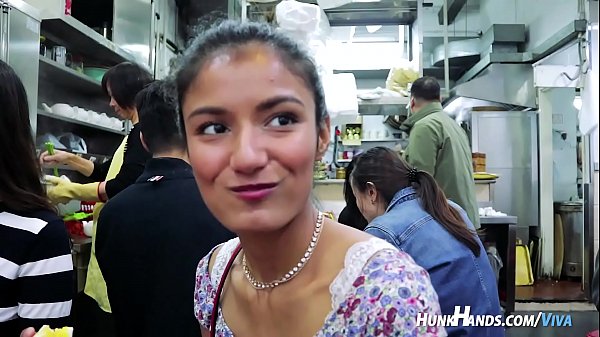 who is SHE? exotic TEEN camgirl by a FAN! SQUIRTS! (Jan 29 in Hong Kong)